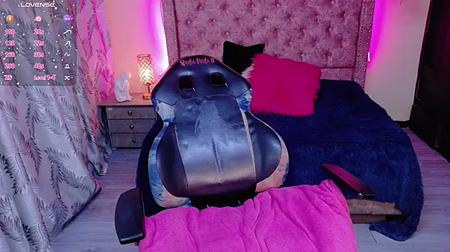 sweet__thang live cam on StripChat