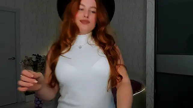 AirySilhouette live cam on StripChat