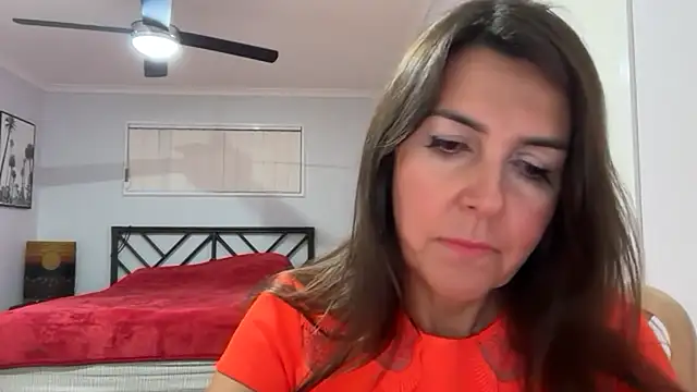 Jonellasa live cam on StripChat