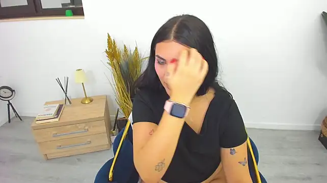Yasmine_Vixen live cam on StripChat
