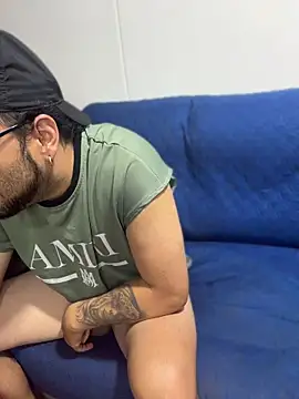 Crazy_Orgasm live cam on StripChat