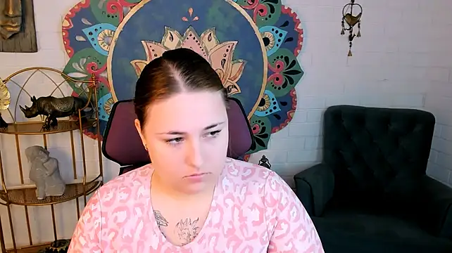 RoxySparksi live cam on StripChat