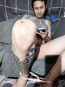 eroos_twink live cam on StripChat