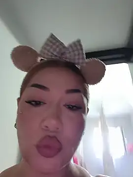 Ella_sweety live sex cam