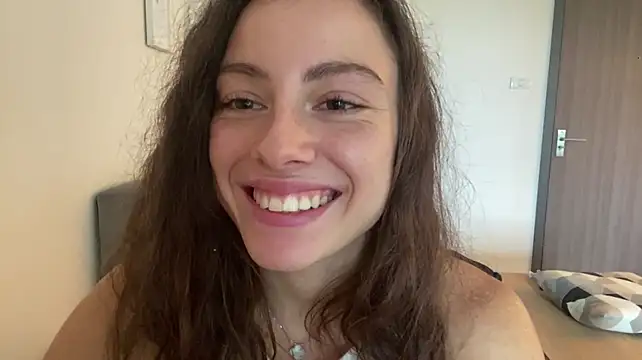 IraidaArvayo live cam on StripChat