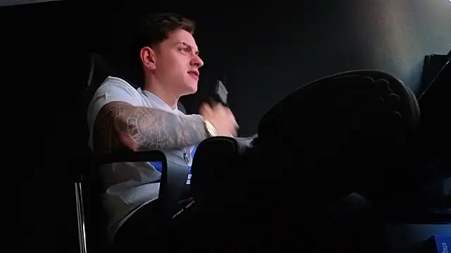 FelixStarkk live sex cam