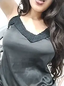 Sexy_vnshika live cam on StripChat