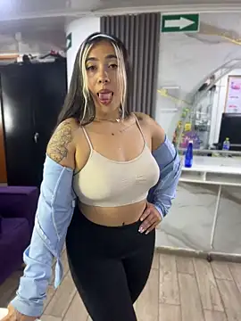 ManuelaVeeleez live sex cam