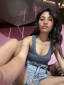 Linny_sexy live cam on StripChat