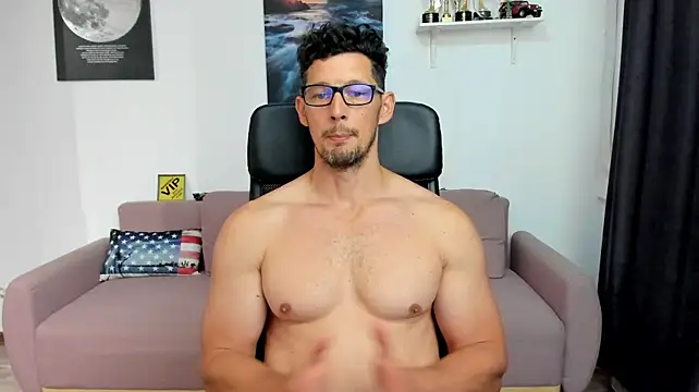 BrutusK08 live sex cam
