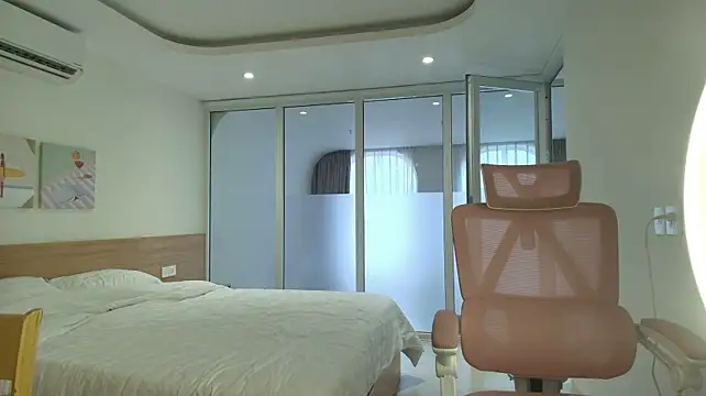 minamoons live sex cam