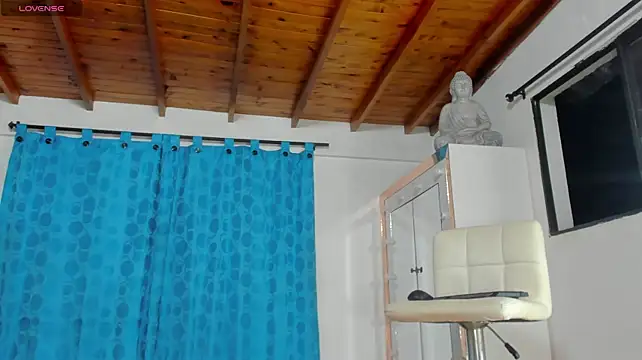 emily_hornett live sex cam