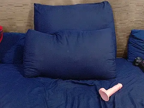 DarkLongNipples live cam on StripChat