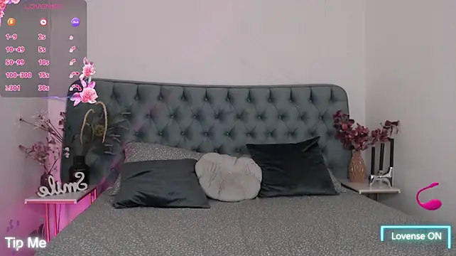 Nika_natural live cam on StripChat