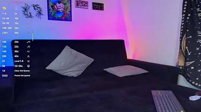 Mollycb live cam on StripChat