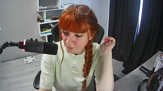 online chatting ExieJaques