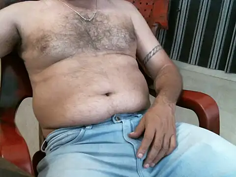 indianbull2023 live cam on StripChat