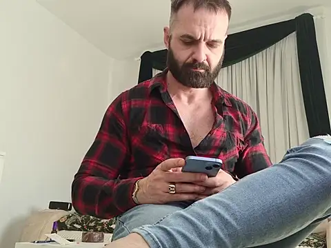 GipsyKingRo live cam on StripChat