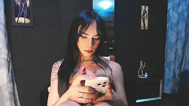 AdharaaMoon live cam on StripChat