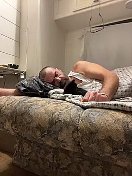 Bigcountrysmoker13 live sex cam
