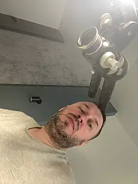 DorianJeday live cam on StripChat