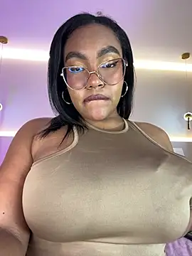 Esmeralda_Duarte live cam on StripChat