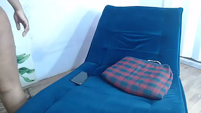 PrettySexy2 live cam on StripChat