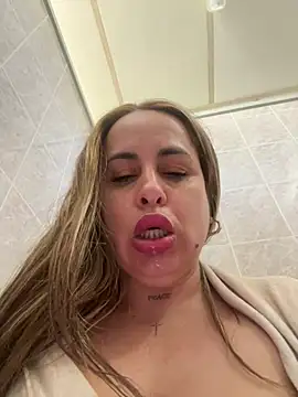laarti live sex cam