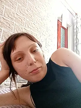 Ponka2011 live cam on StripChat