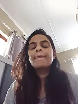 SelenaGomez26 live sex cam
