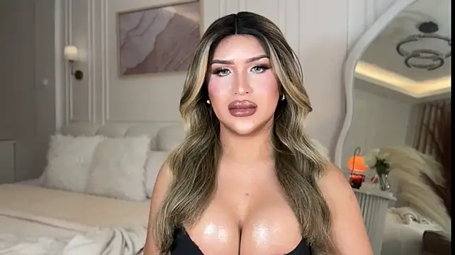 Your_Majesty_Tyra live sex cam