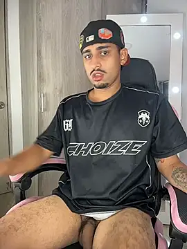 DANN_ live cam on StripChat