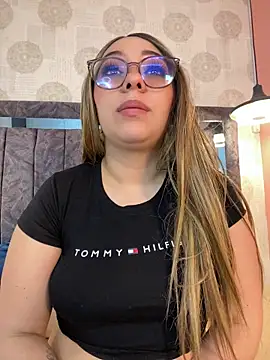 Baby_Angel15 live cam on StripChat