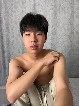 guoguo18 live sex cam
