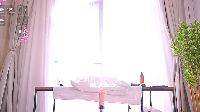 LynBardon live sex cam