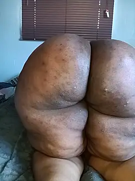 sotho_ssbbw live cam on StripChat