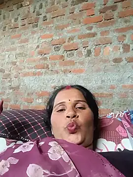 Nm_sanjna live cam on StripChat