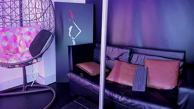 sofia_Crepe live cam on StripChat