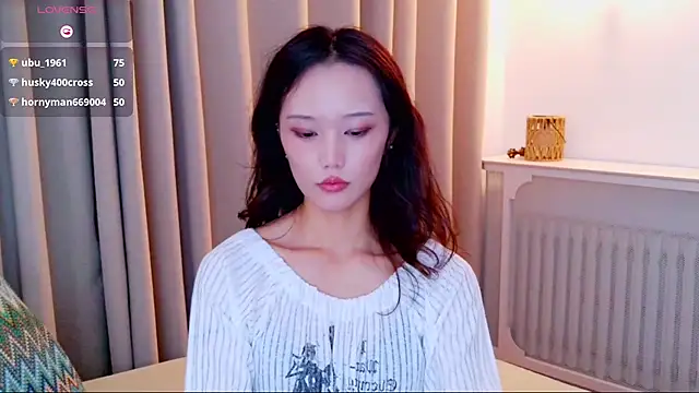 yufenna live sex cam