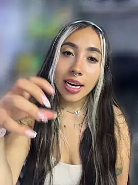 ManuelaVeeleez live sex cam