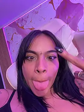 sophia_banks live cam on StripChat