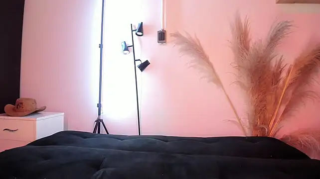 Tylla__ live sex cam