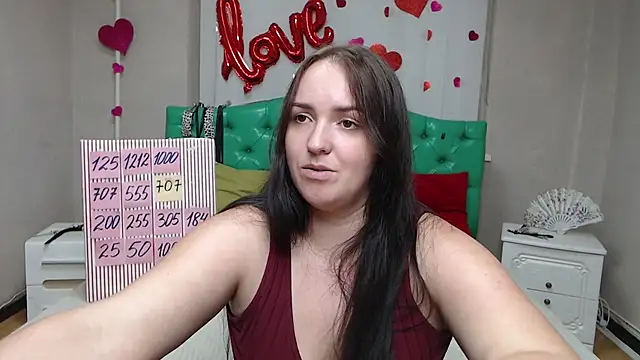 IsabelBlackberry live cam on StripChat