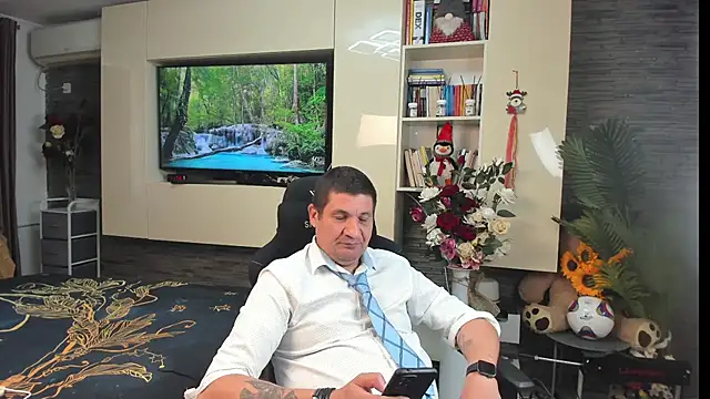 SpartacusDaddy48 live sex cam