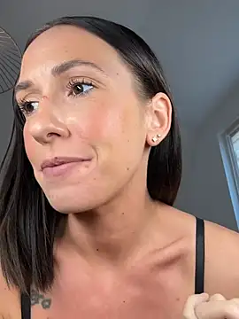 lola_tentatiion live sex cam