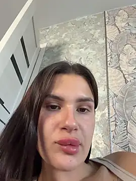 MiraReach live sex cam