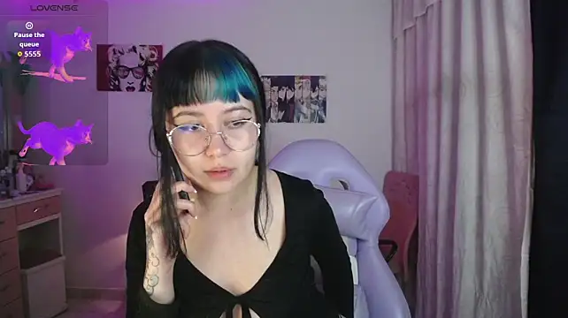 iris_sky live cam on StripChat