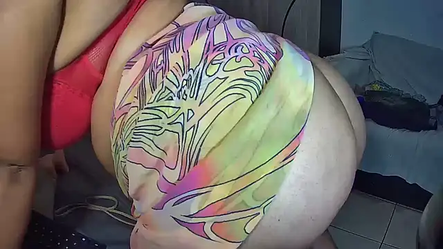 DirtyMelo live cam on StripChat