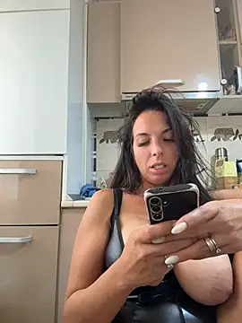 Almmaxxxx live sex cam