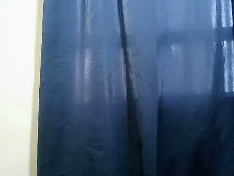 naughty-slender live cam on StripChat
